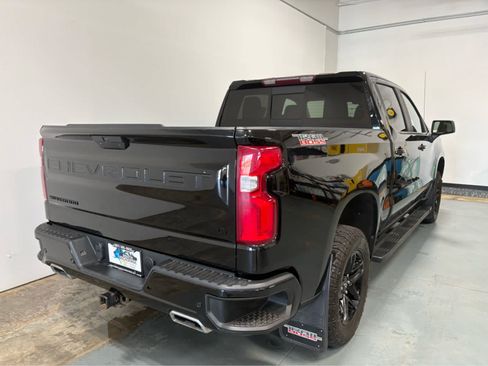 Used 2021 Chevrolet Silverado 1500 LT Trail Boss w/ Convenience Package II AWD/4WD image 7
