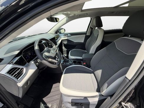 New 2026 Volkswagen Taos SE AWD/4WD image 9