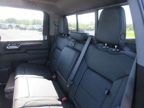 New 2026 GMC Sierra 3500 Denali w/ Denali Reserve Package AWD/4WD image 13