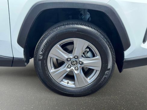 Used 2025 Toyota RAV4 XLE FWD image 8