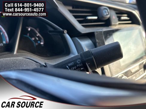 Used 2016 Honda Civic Touring image 4