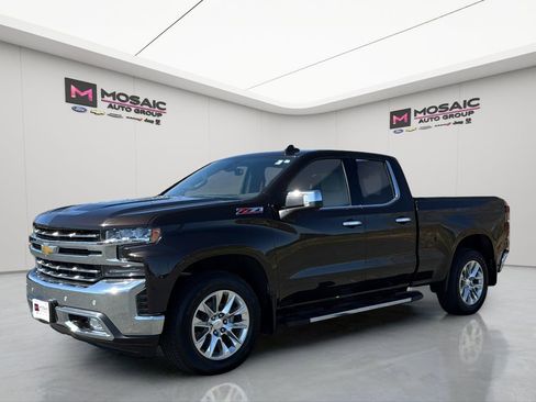 Used 2019 Chevrolet Silverado 1500 LTZ w/ LTZ Plus Package AWD/4WD image 8