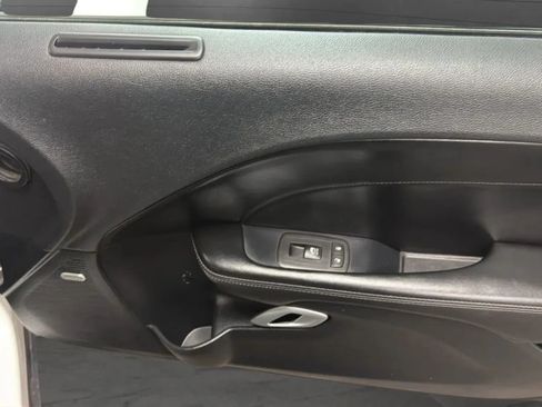 Used 2016 Dodge Challenger SXT Plus RWD image 18