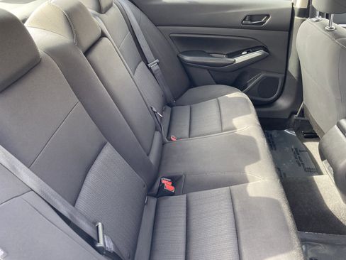 Used 2023 Nissan Altima 2.5 SV image 11