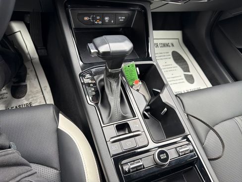 Used 2025 Kia K5 GT-Line image 23