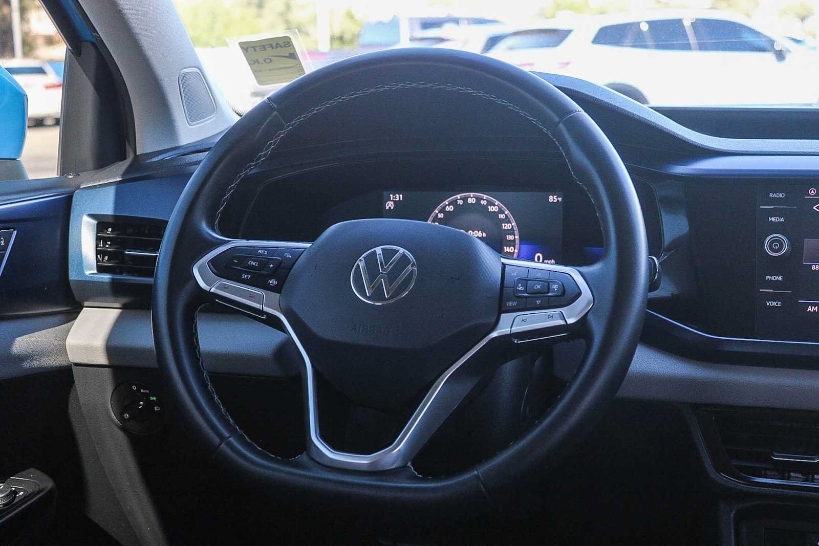 Used 2022 Volkswagen Taos SE FWD image 15
