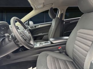 Used 2018 Ford Fusion SE w/ Fusion SE Technology Package video 1