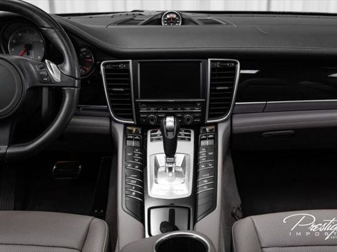 Used 2010 Porsche Panamera S image 33