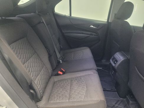 Used 2019 Chevrolet Equinox LT FWD image 19