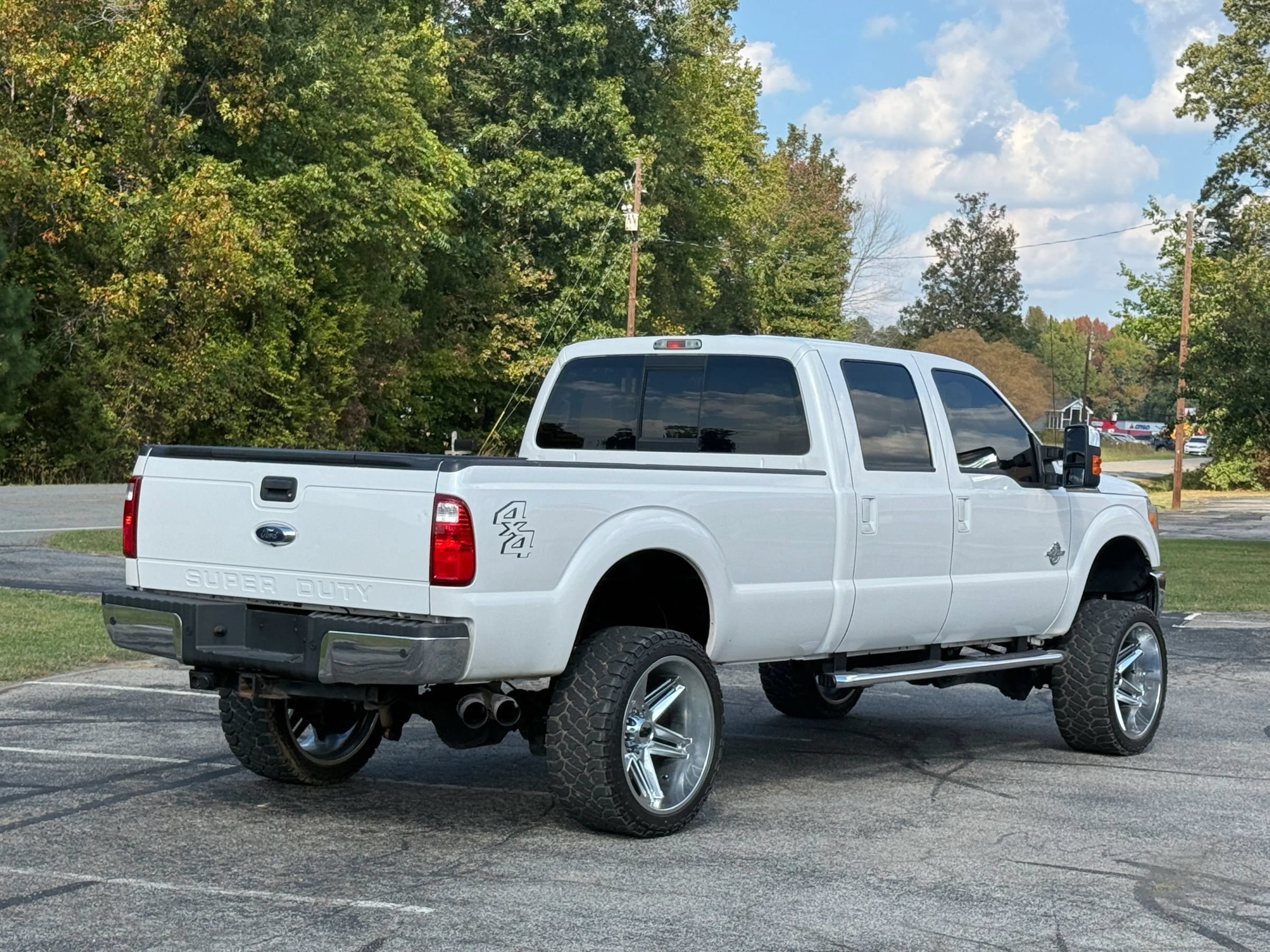 Used 2016 Ford F250 Lariat w/ Lariat Interior Package AWD/4WD image 4