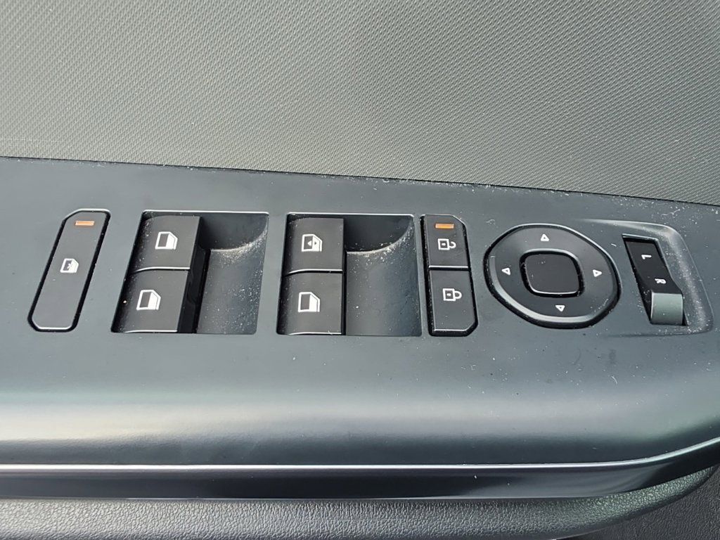 Certified 2025 Kia K4 FWD image 13