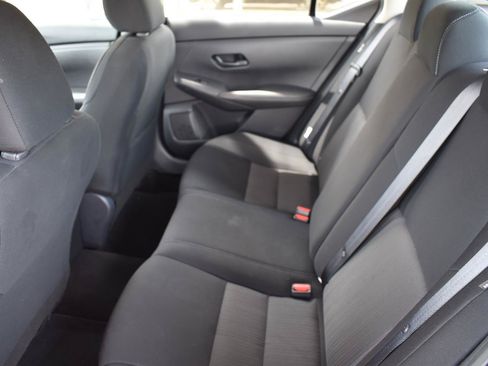 Certified 2024 Nissan Sentra SV FWD image 27