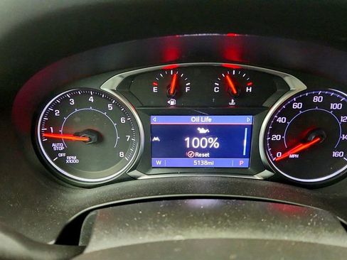 Used 2023 GMC Terrain SLT w/ Tech Package image 15