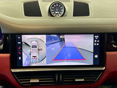 Used 2022 Porsche Cayenne S image 18