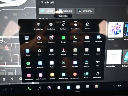 Used 2023 Tesla Model X image 10