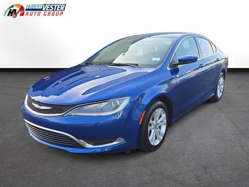 Used 2015 Chrysler 200 Limited image 2