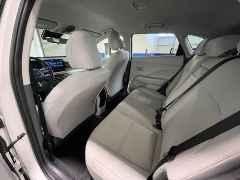 Used 2024 Hyundai Kona SEL image 15