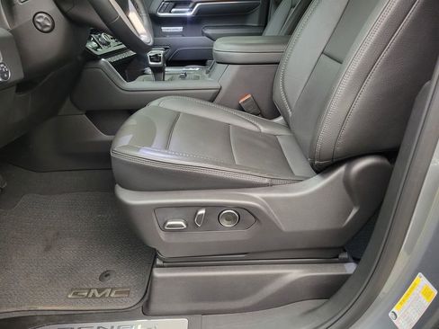 Used 2024 GMC Sierra 1500 Denali w/ Technology Package image 12