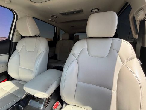 Used 2021 Kia Telluride S FWD image 12