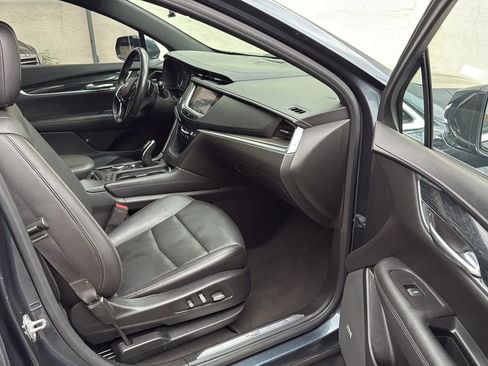 Used 2020 Cadillac XT5 Premium Luxury image 25
