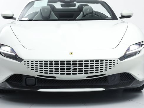 Certified 2024 Ferrari Roma Spider RWD image 14