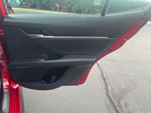 Used 2021 Toyota Camry XSE image 21