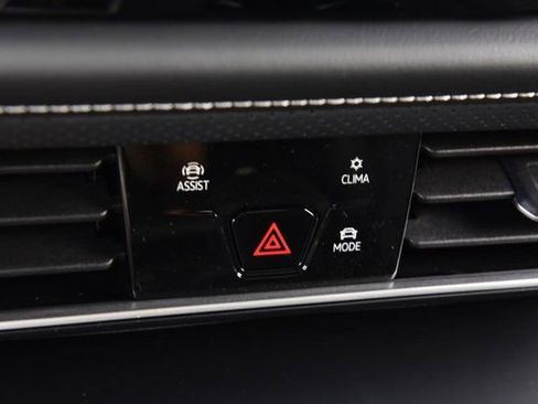 New 2026 Volkswagen Atlas Cross Sport SE AWD/4WD image 14