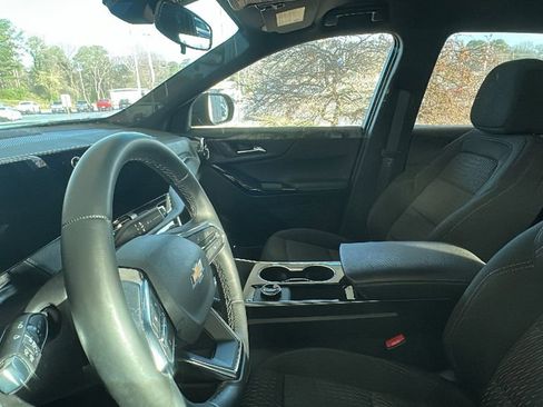 Used 2026 Chevrolet Equinox LT image 10
