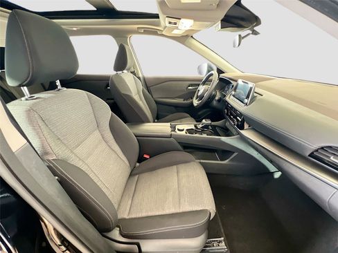 Used 2021 Nissan Rogue SV image 30