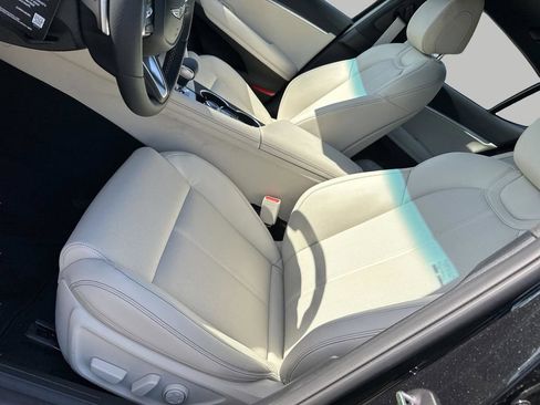 New 2026 Genesis G70 2.5T RWD image 9