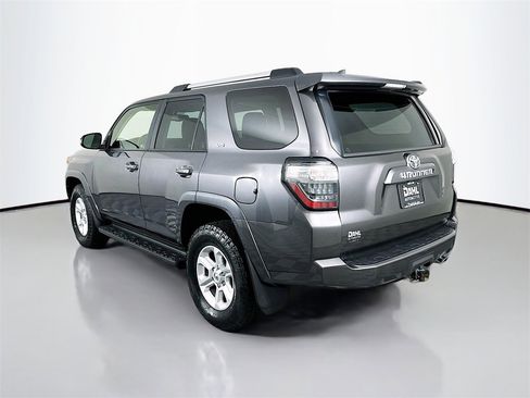 Used 2019 Toyota 4Runner SR5 Premium image 5