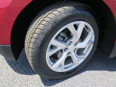 Used 2020 Chevrolet Equinox Premier FWD image 18