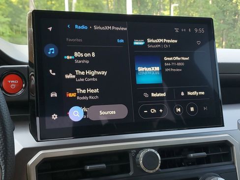 Used 2024 Toyota Tacoma TRD Off-Road AWD/4WD image 25