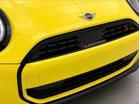 Certified 2025 MINI Cooper S image 29