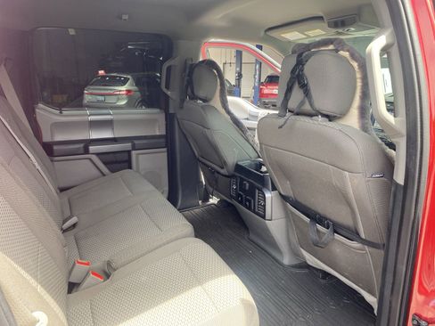 Used 2019 Ford F150 XLT w/ Equipment Group 302A Luxury AWD/4WD image 25