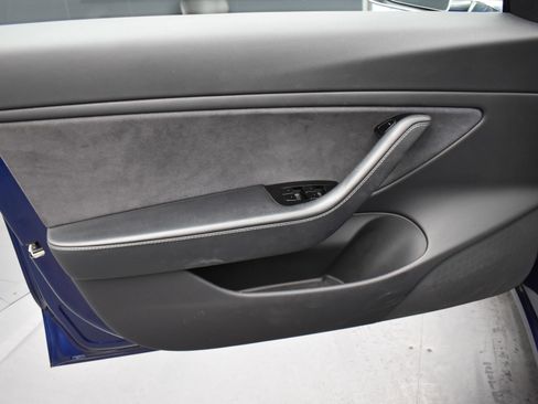 Used 2018 Tesla Model 3 Long Range AWD/4WD image 7