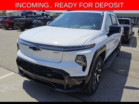 Used 2025 Chevrolet Silverado EV RST AWD/4WD image 1