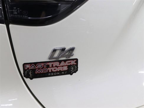 Used 2021 Maserati Levante GranSport image 6