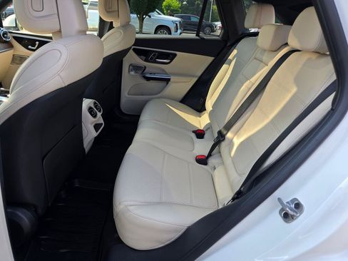 Used 2026 Mercedes-Benz GLC 300 4MATIC image 18