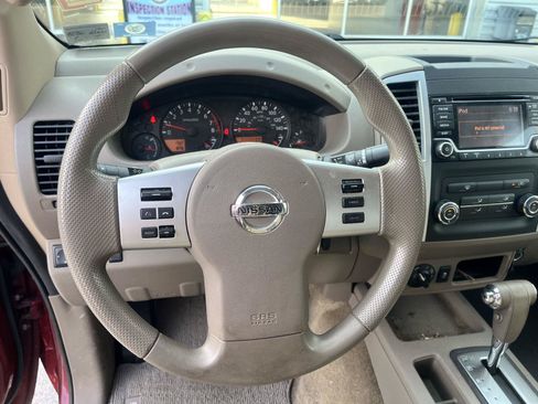 Used 2016 Nissan Frontier SV AWD/4WD image 15