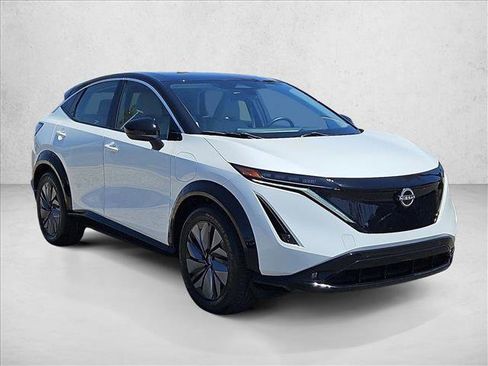 Used 2023 Nissan Ariya FWD image 3