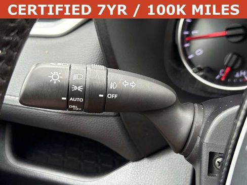 Used 2021 Toyota RAV4 XLE Premium w/ Carpet Mat Package (TMS) FWD image 27