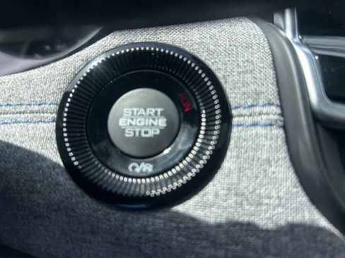 New 2025 Jeep Compass Latitude w/ Sun & Sound Group image 42