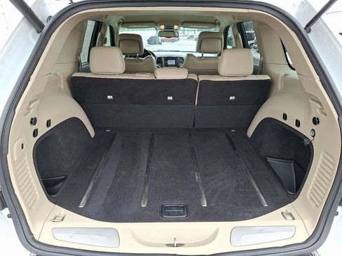 Used 2016 Jeep Grand Cherokee Limited image 21