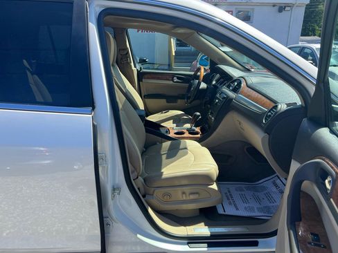 Used 2011 Buick Enclave CXL AWD/4WD image 14