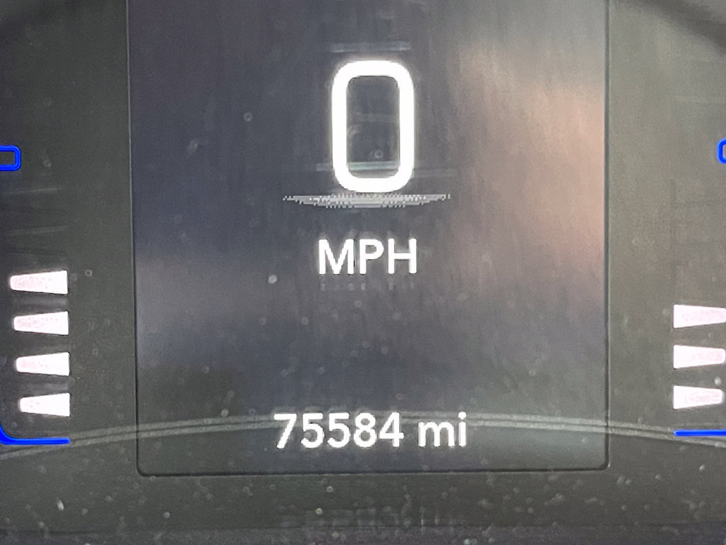Used 2021 Chrysler Voyager Lxi FWD image 18
