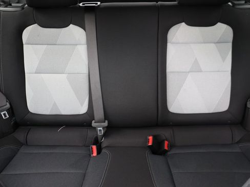 New 2026 Chevrolet Trax RS w/ Sunroof Package FWD image 34
