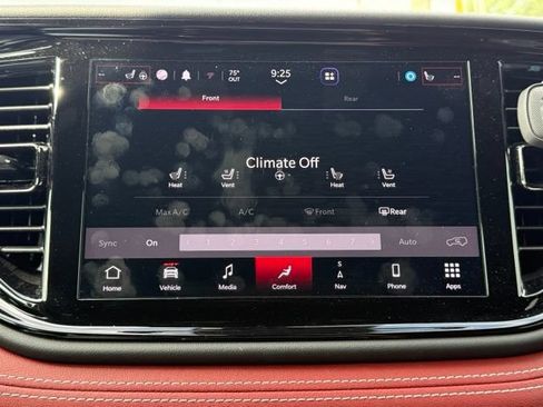 Used 2023 Dodge Durango SRT Hellcat AWD/4WD image 28
