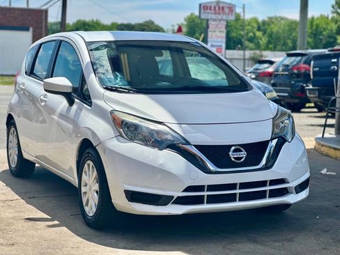 Used 2017 Nissan Versa Note SV FWD image 1