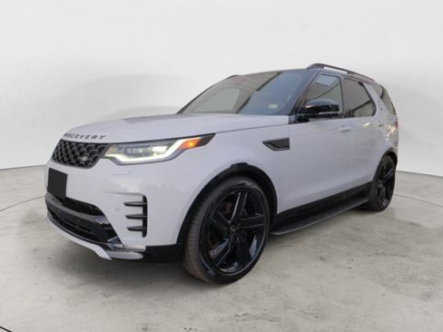 Used 2025 Land Rover Discovery Dynamic SE AWD/4WD image 1